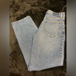 NWOT Abercrombie 90s Straight Jeans